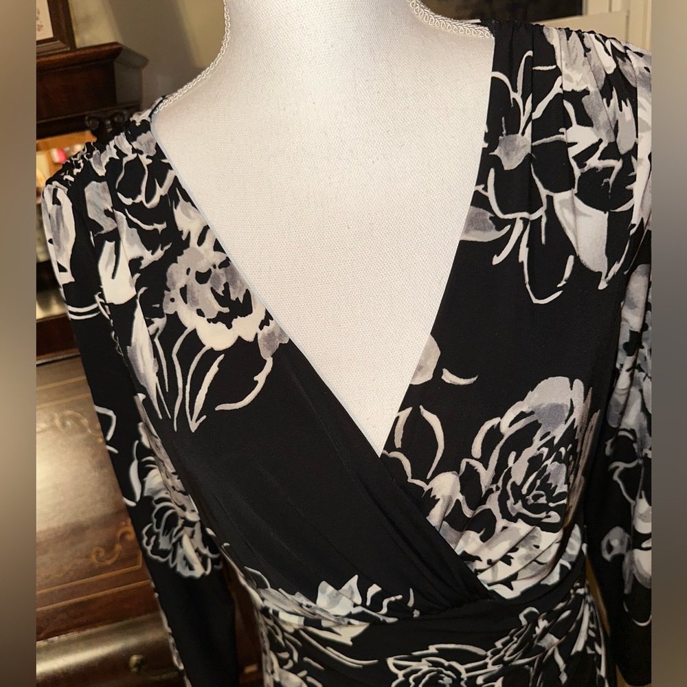 Lauren Ralph Lauren/Dress Womens/ Stretch Black & White Floral/Size 8/NWOT - Picture 2 of 10